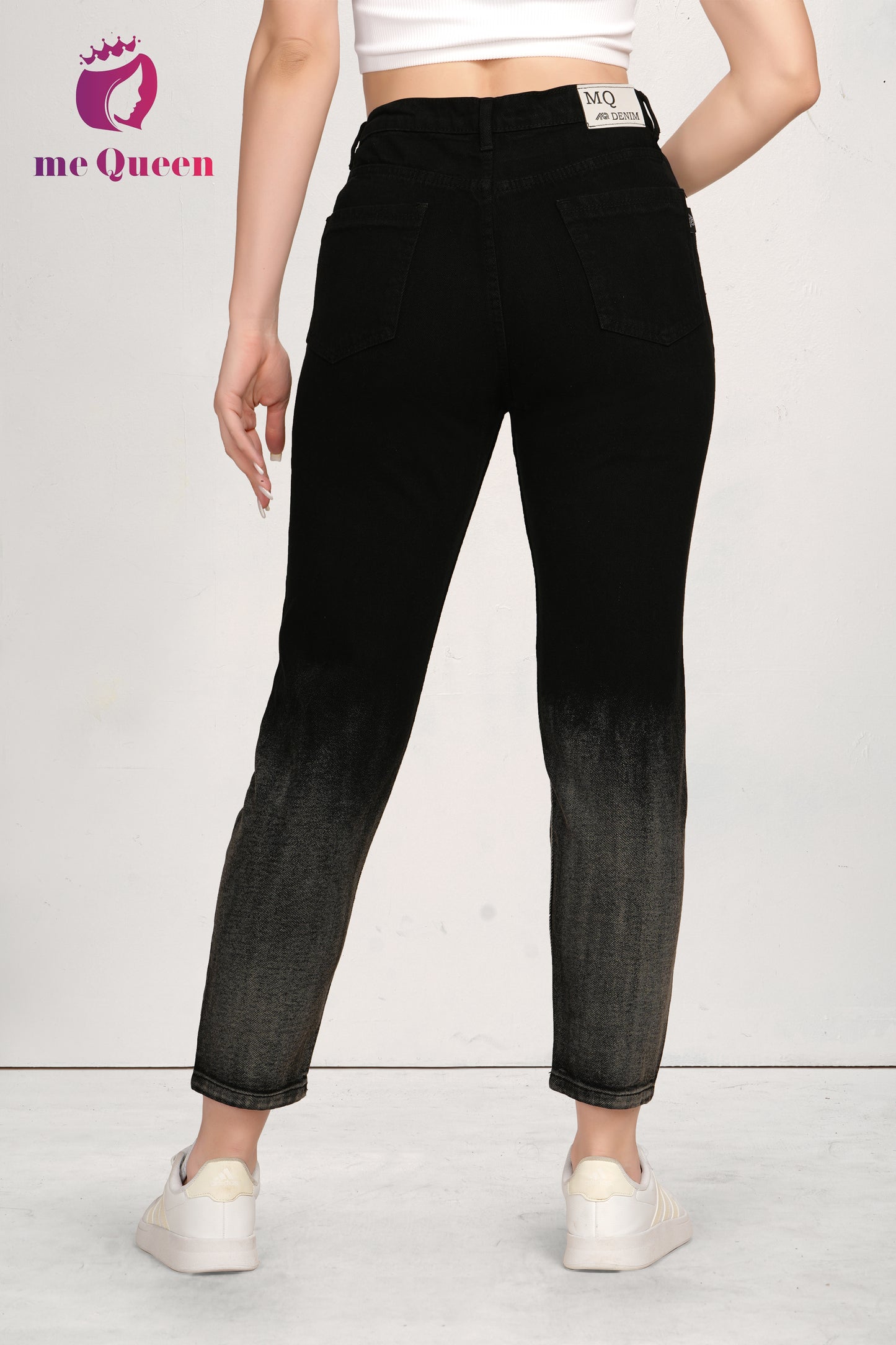 MeQueen Women's Relaxed Fit Black Jeans