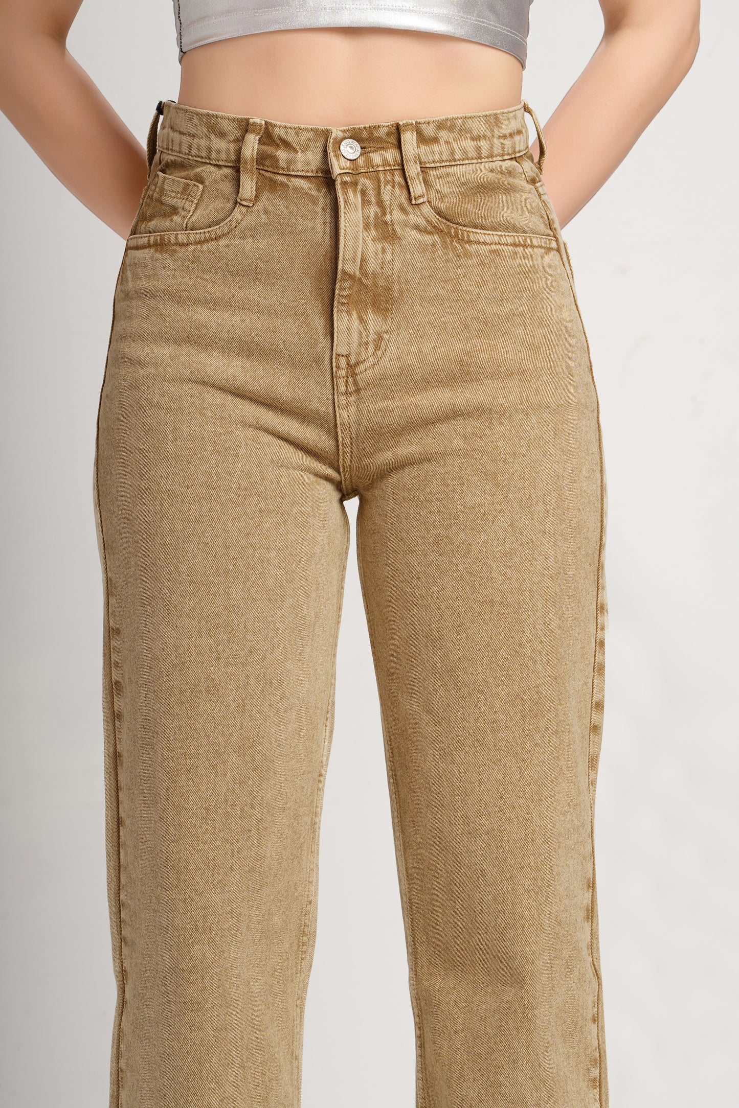 MeQueen Women's Tan Loose Fit Denim Jeans