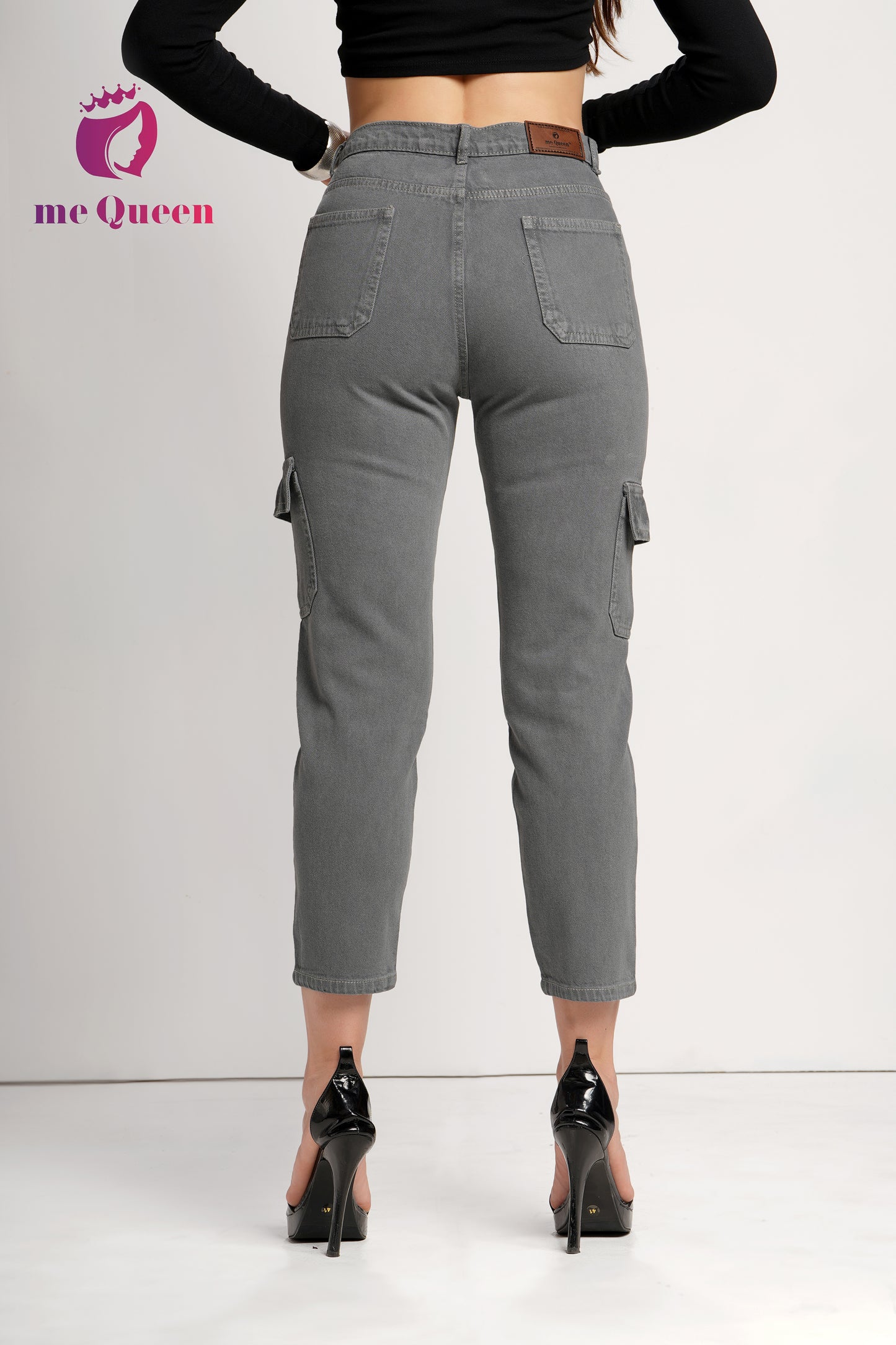 MeQueen Women's Gray Fit Denim Jeans with 2 Flap Pockets