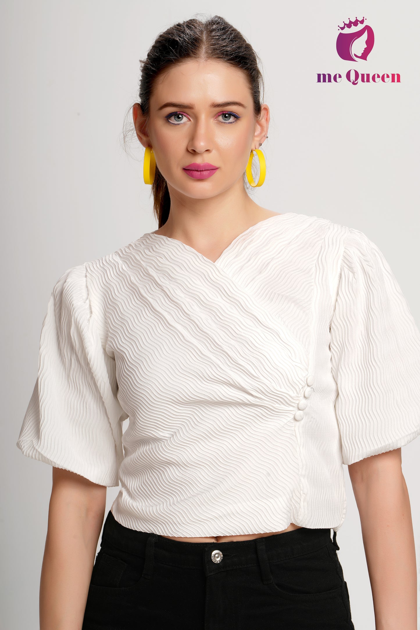 MeQueen's Women's Stylish Pattern White Top with Puff Sleeves