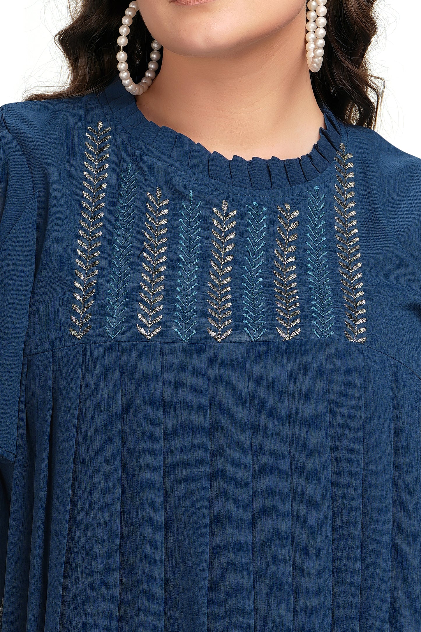 MeQueen Casual Embroidered Women Blue Top