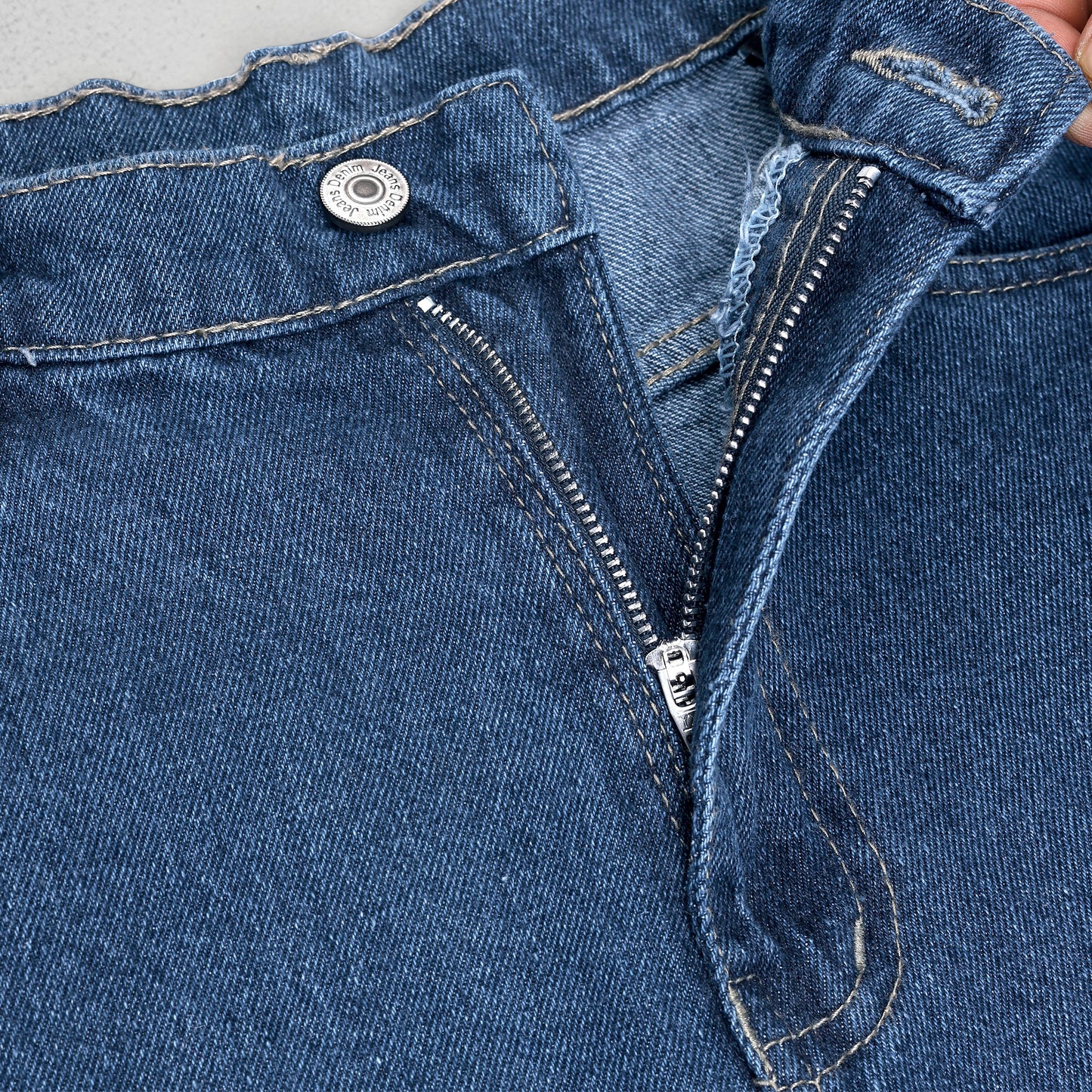 MQ Denim Non-Stretchable Dark Blue Straight Fit Knee Ripped Distressed Stylish Mid Rise Pure Cotton Fabric Men's Jeans Offered in Various Shades
