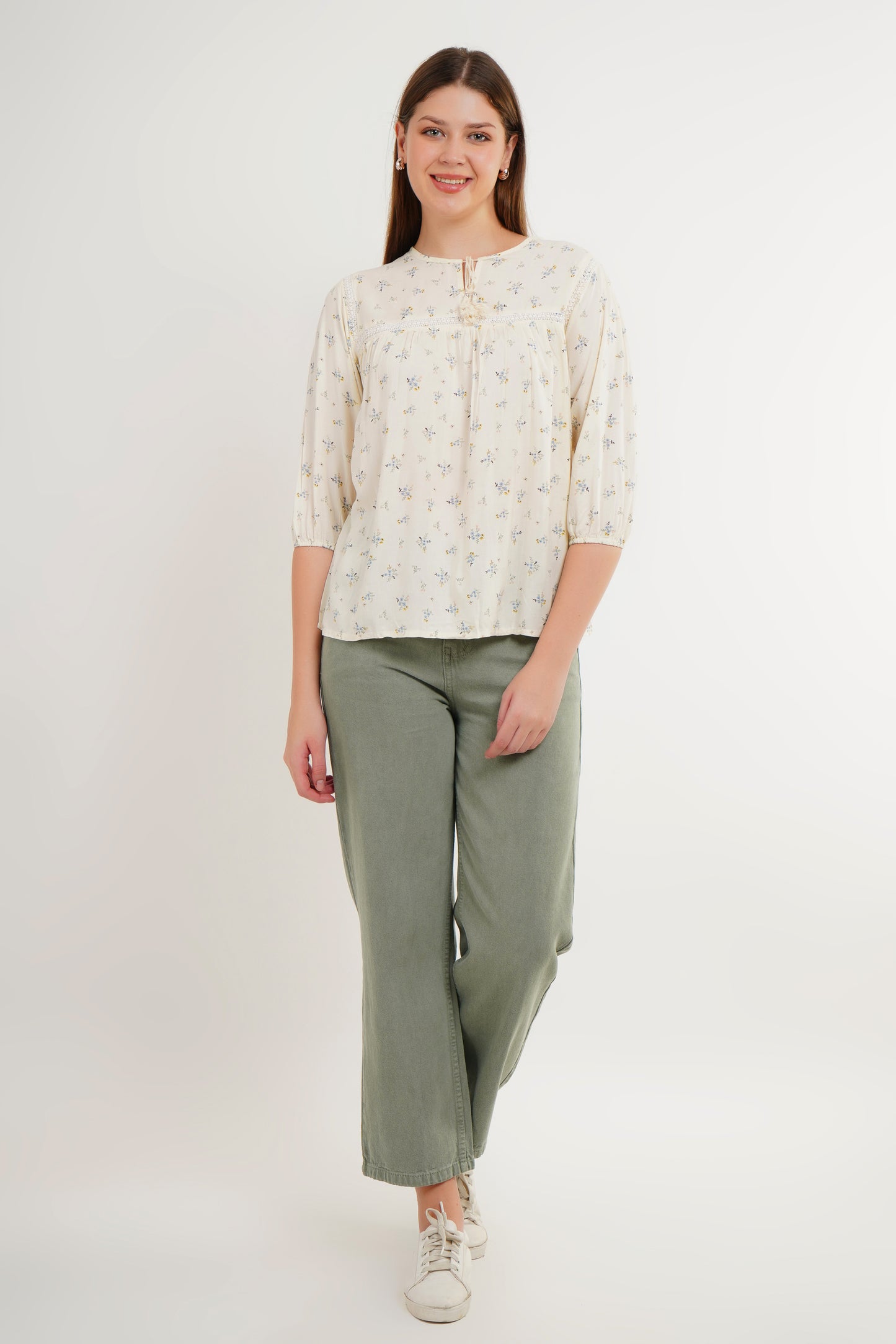MeQueen Women’s Cream Color Printed Top