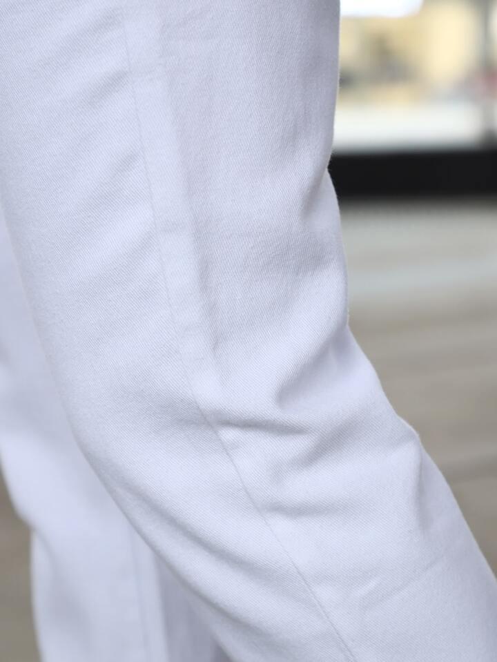 MQ Denim Men's White Straight Fit Stylish Non Stretch Mid Rise Pure Cotton Crafted with Premium Fabric Relaxed Jeans Available in Variety of Colour