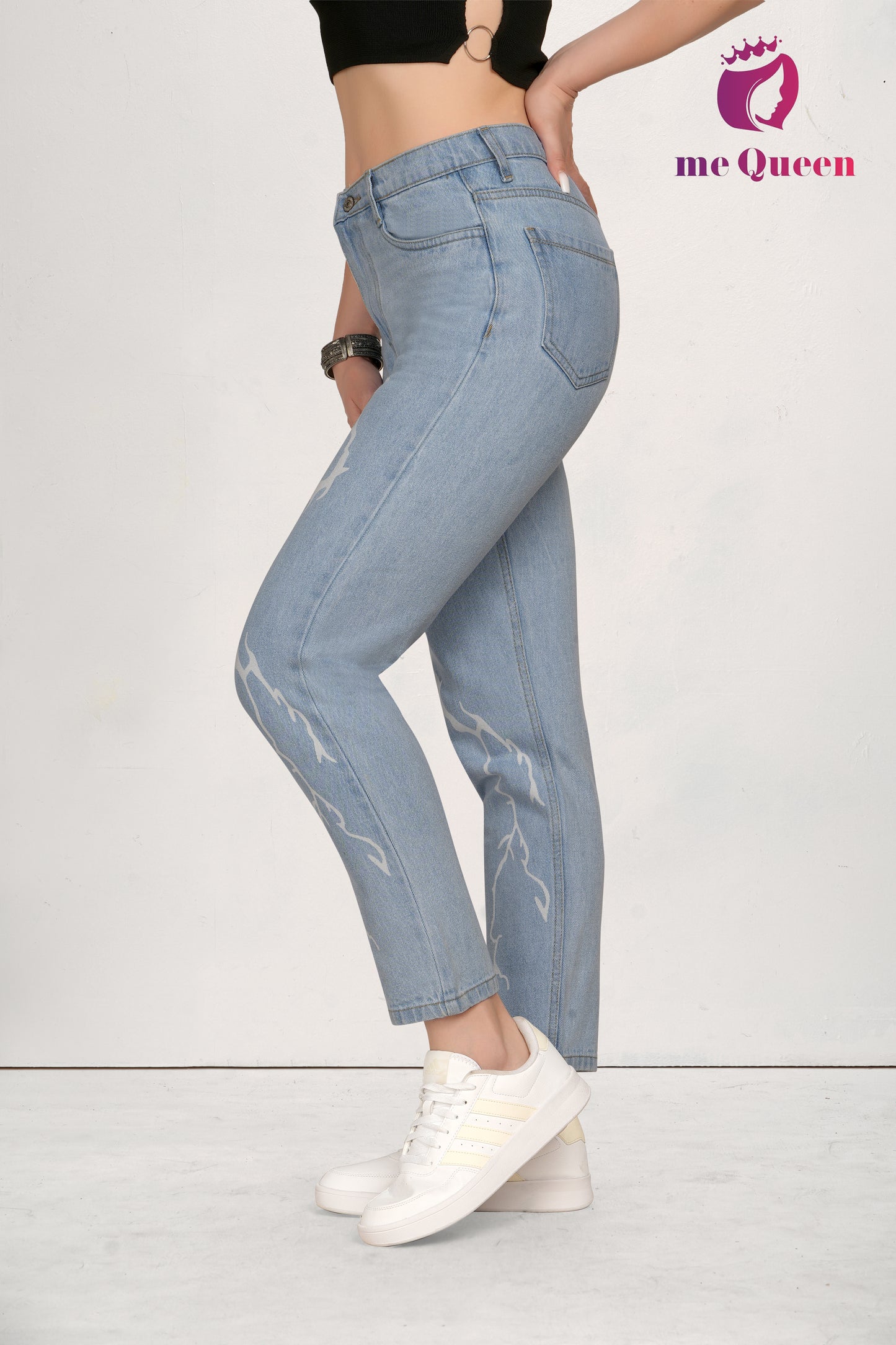 MeQueen Relaxed Fit Women's Sky Blue Jeans