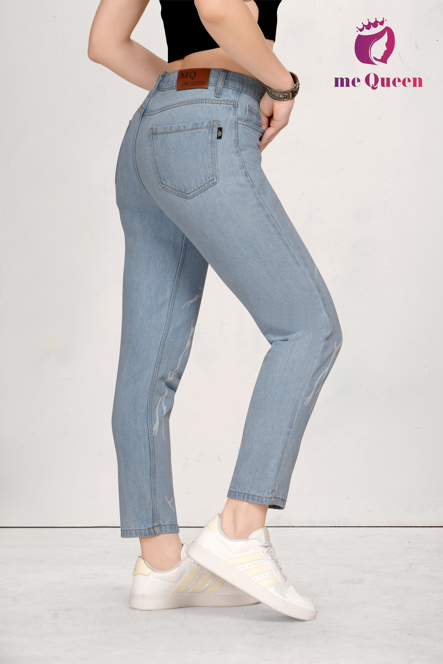 MeQueen Relaxed Fit Women's Sky Blue Jeans