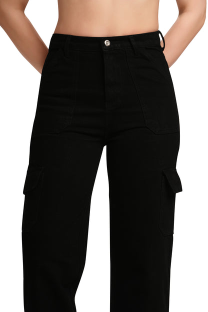 MeQueen Women Black Loose Fit Cargo Jeans with Flap Pockets