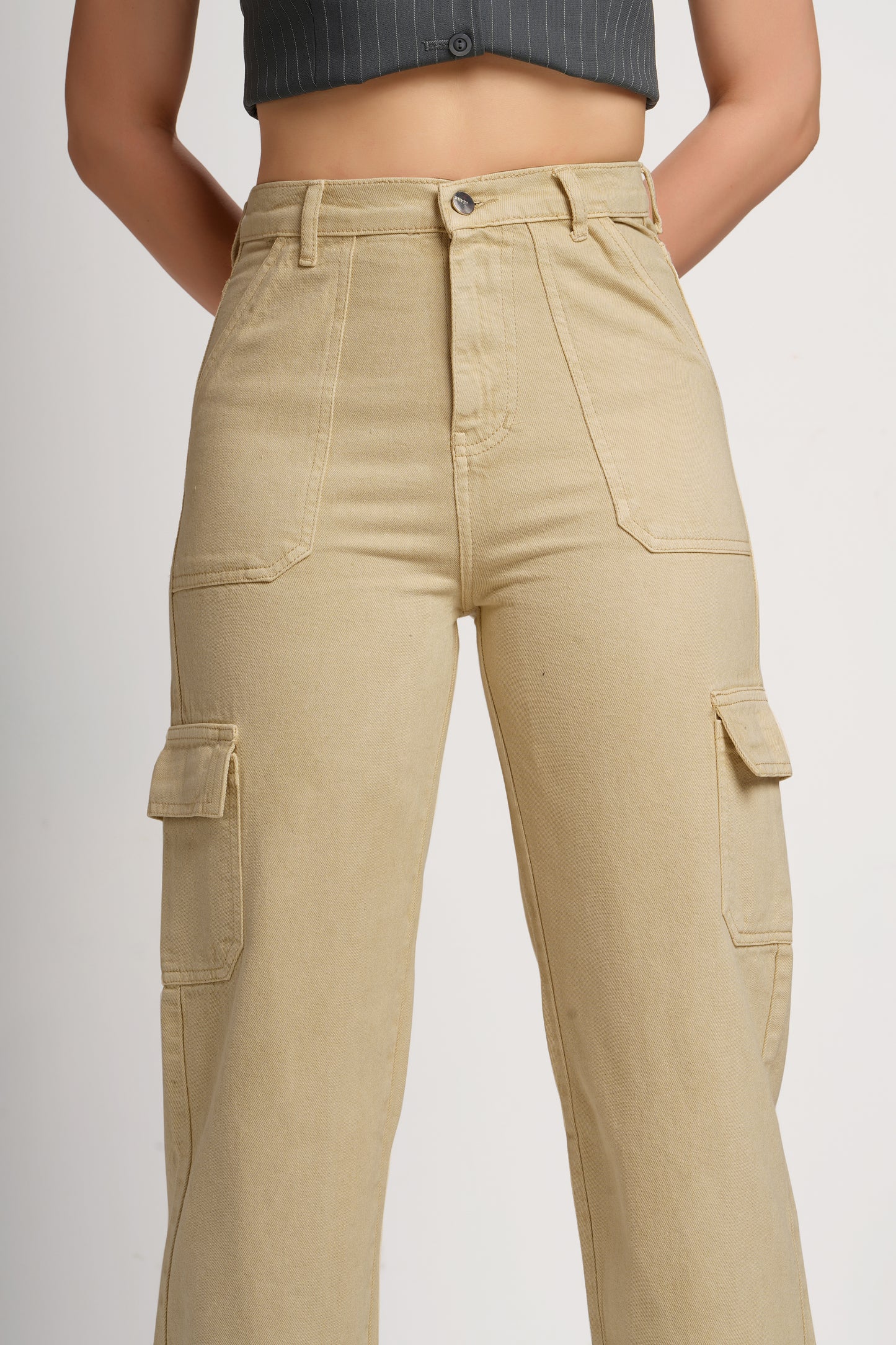 MeQueen Women Desert Sand Loose Fit Cargo Jeans with Flap Pockets