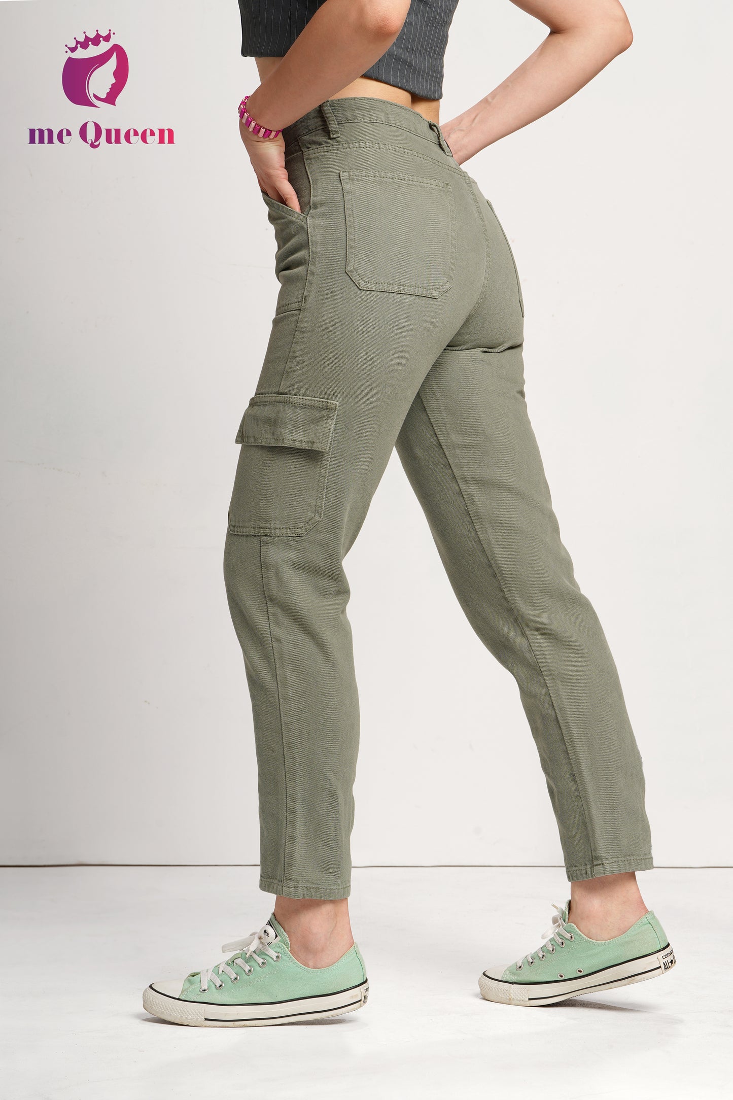MeQueen Women's Olive Drab Fit Denim Jeans with Handy Pockets