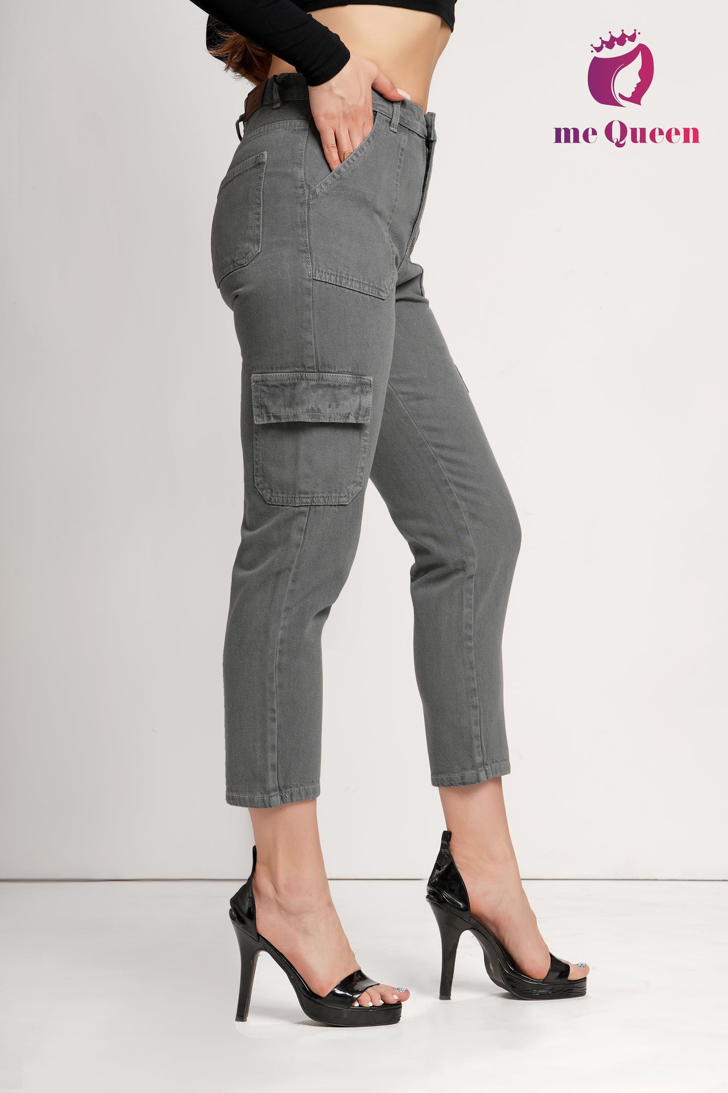 MeQueen Women's Gray Fit Denim Jeans with 2 Flap Pockets