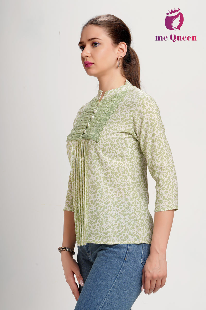 MeQueen Women's Green Floral Printed Top with Lace Neck Detail