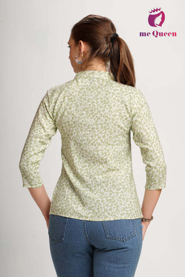 MeQueen Women's Green Floral Printed Top with Lace Neck Detail