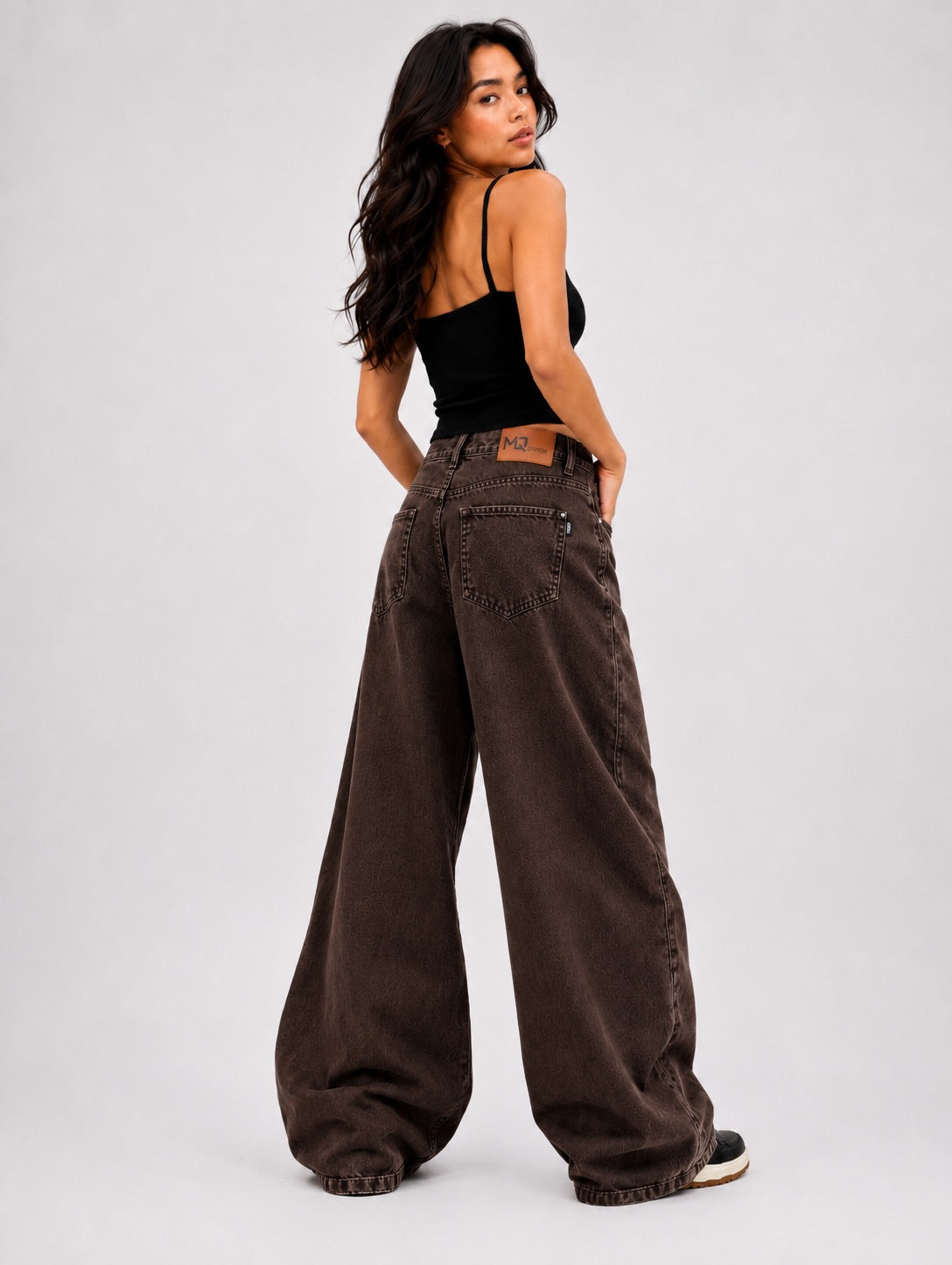 BROWN SUPER WIDE LEG JEANS