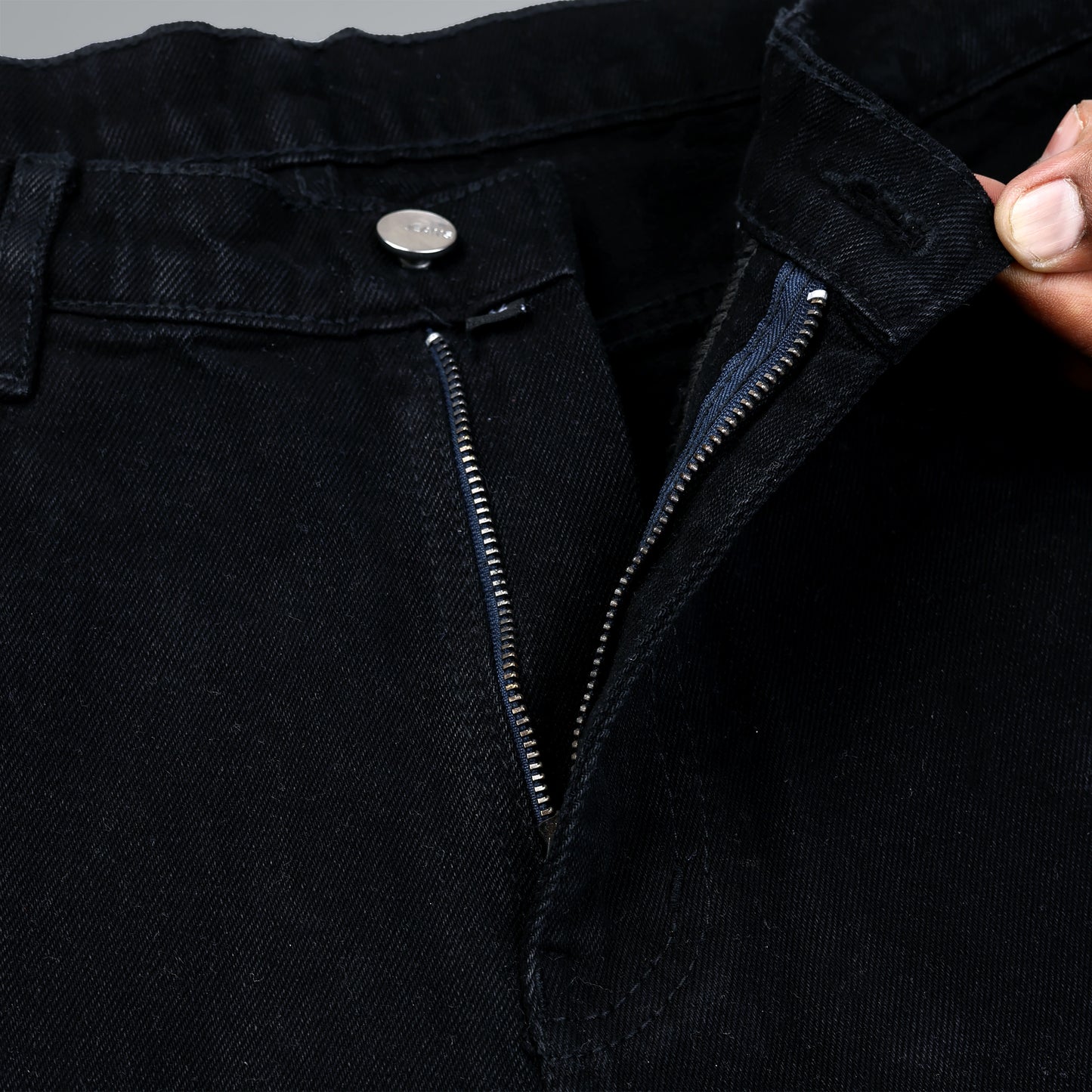 MQ Denim Mid-Rise Black Non Stretchable Pure Cotton Straight Fit Ripped Jeans