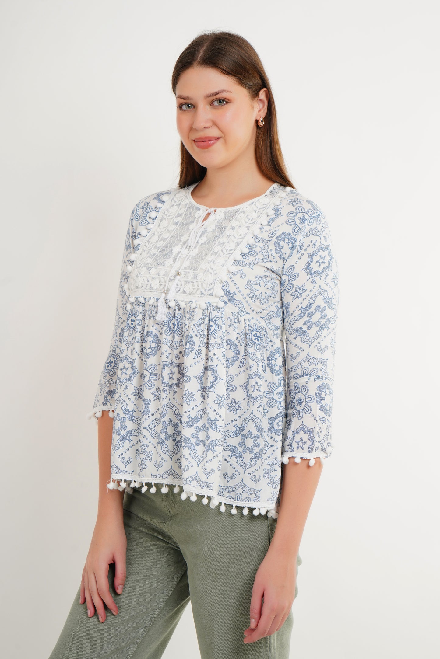 MeQueen Women’s White Color Top with Blue Print