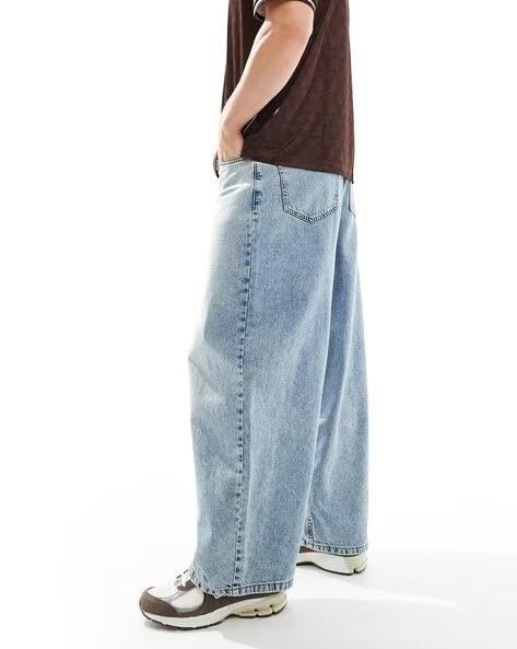 M Q Jeans Men’s Mid Wash Straight Fit Loose Jeans | Whisker Spray Denim | Comfortable Casual Wear | Light Tint